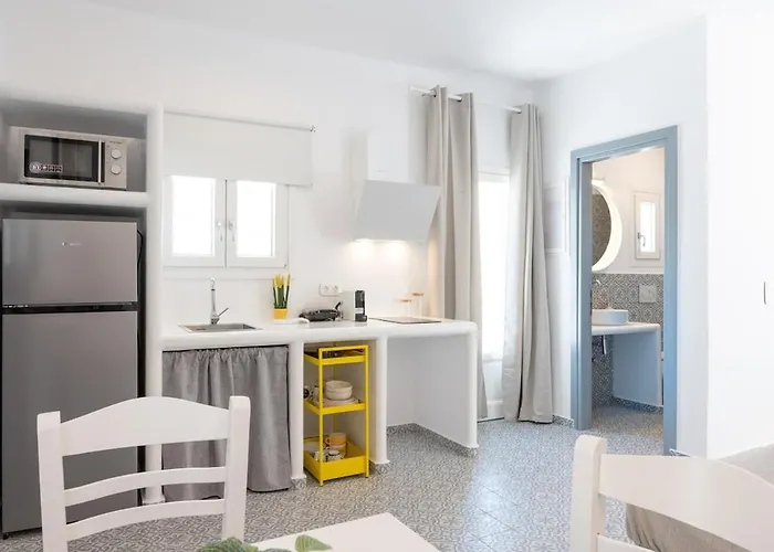 Nephilion Aura Feriehus *